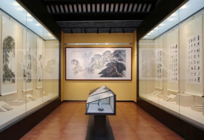 不容错过！著名华人艺术家区本顺德开展
