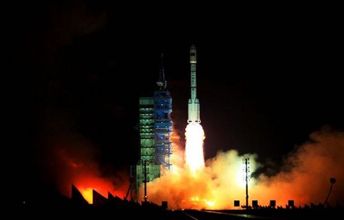 亲，我在太空等着你