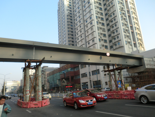  容桂人行天桥即将建成，行人通行更安全