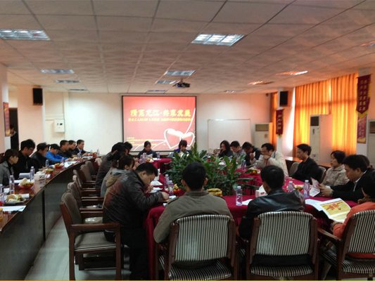 务工人员返乡高潮前，龙江开座谈让员工提建议