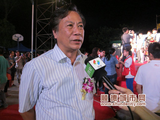李时成：曲艺发展关键在基层