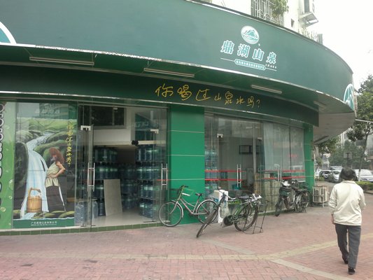 饮用水、煤气先储备，包裹不快递