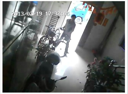 转眼瞬间，小贼偷车不用8秒！