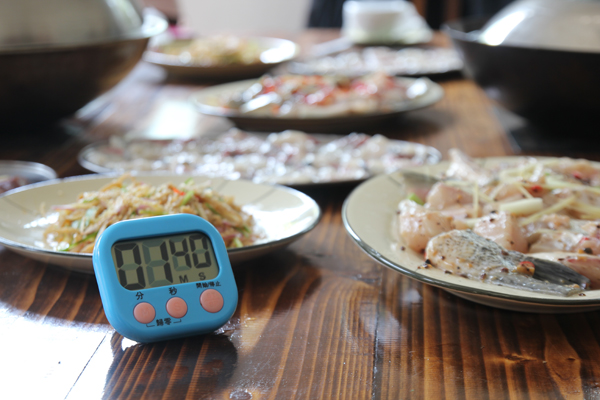 东泰栈：老屋绿树，小边炉蒸出大世界