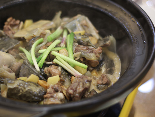 醉月湖畔：陶醉于写意和美味之中