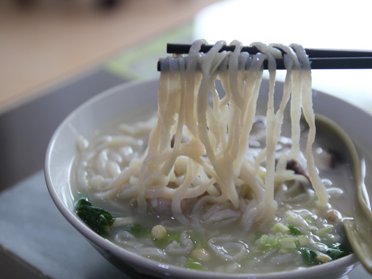 珍品鱼面：纯正土鲮鱼，给你一口爽滑弹牙