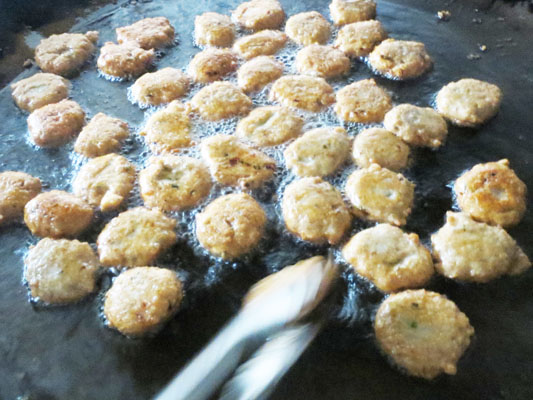 五一寻味美食之均安：水天相间鲜嫩煎鱼饼