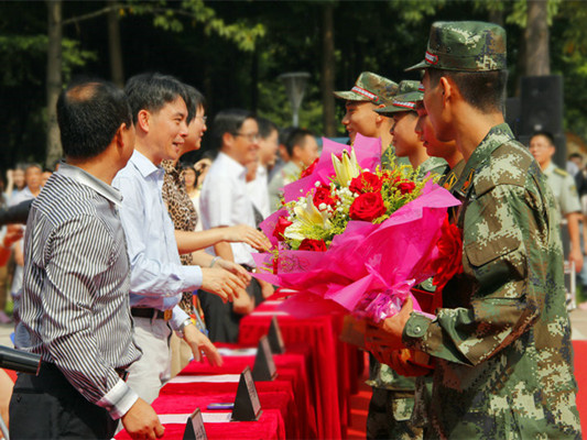 北滘：征兵开始，身高、视力要求新标准