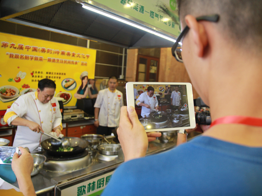 顺德名厨教做菜，学整一味“豉油鸡”