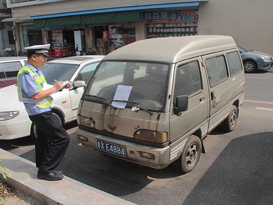 北滘：“僵尸车”3个月不认领，报废！