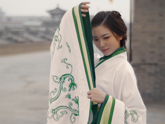 对话“汉服女孩”：中华传统！我骄傲！