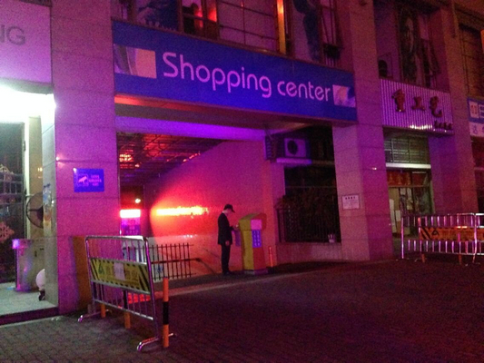 买不到停车位，业主对保安“发烂渣”？