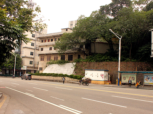 衔接华盖山栈道，凤山中路将建人行天桥