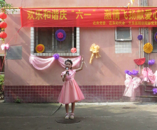和谐社区怎么来？大家多聚一聚聊一聊
