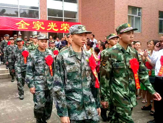 伦教：欢送新兵入伍，37名新兵启程！