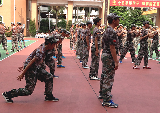 国防形势怎么样？顺德师生上了特别一课