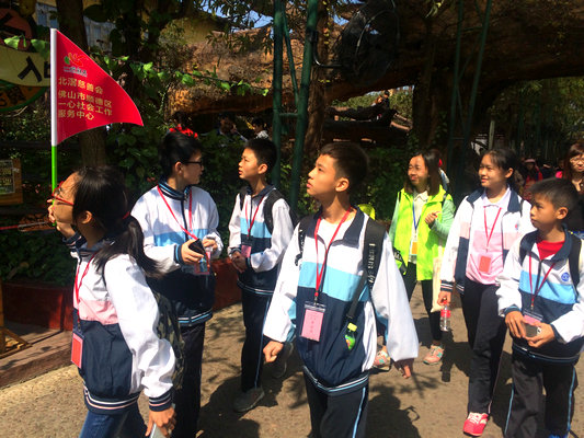 High翻天！35名异地务工人员子女同游长鹿