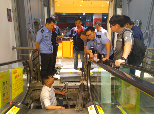 乐从：电梯专项检查，预防“电梯吃人”