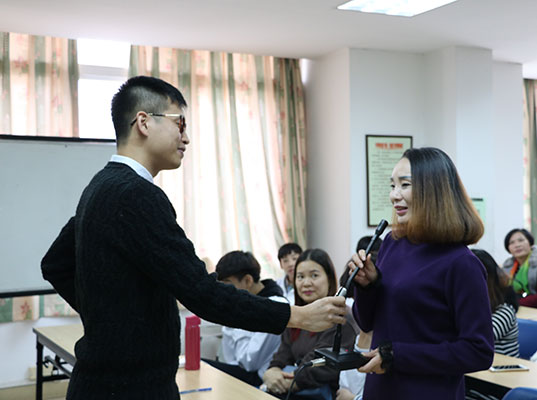 与青春期孩子“过招”，家长该如何应对？