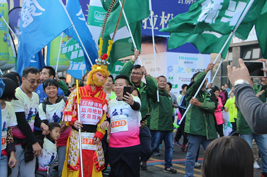 最开心：4000人一起欢乐度过新年第一天
