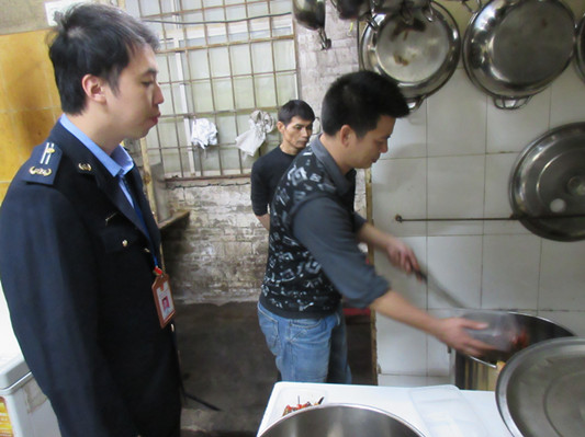 容桂：“即抽即送”，火锅抽检没问题！