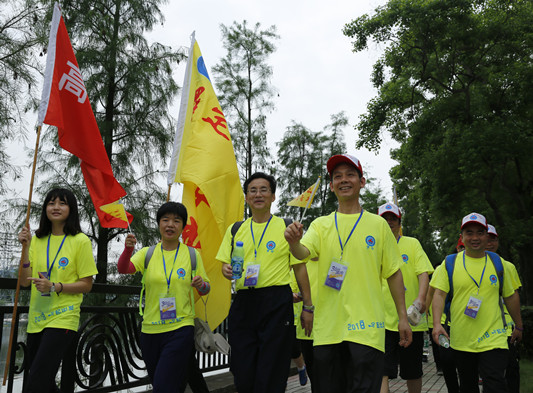 60里！罗定邦中学学生徒步拉练庆五四