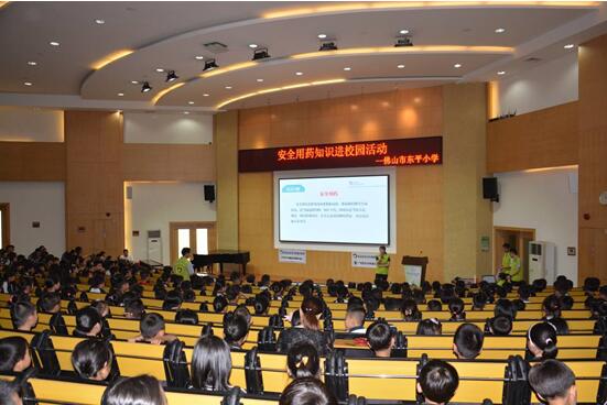 药师志愿者：创新教学巩固学生用药知识