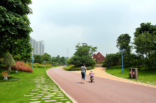 佛山新城滨河景观带（顺德城市网网友“44168”摄）