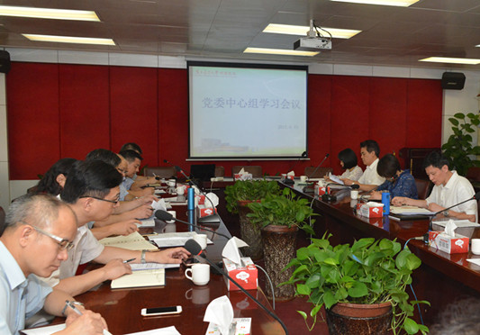加强党建，严格履行领导干部一岗双责制