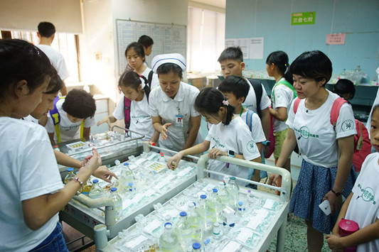 勤学用药知识，青少年积极参与社会公益