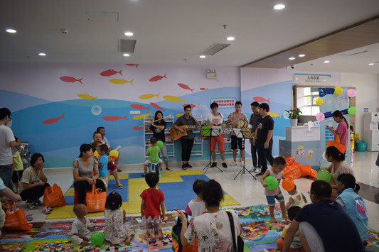 “候来”音乐厅为爱发声，患儿直呼开心