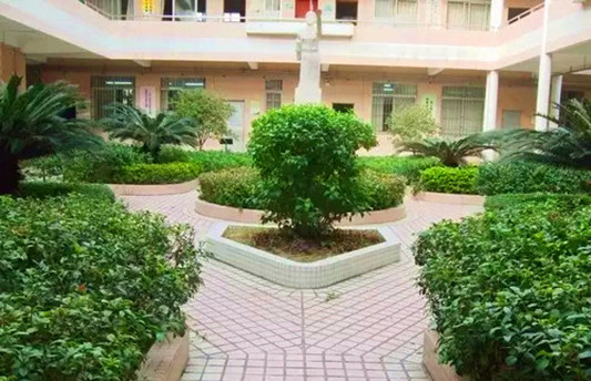 顺德龙江官田小学