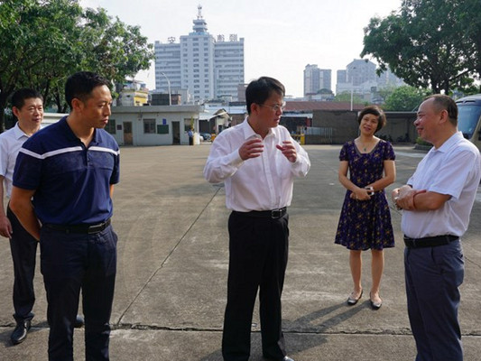 “提前祝您教师节快乐！感谢您们的付出”