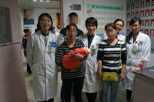 800克到2400克，极早早产儿创造生命奇迹
