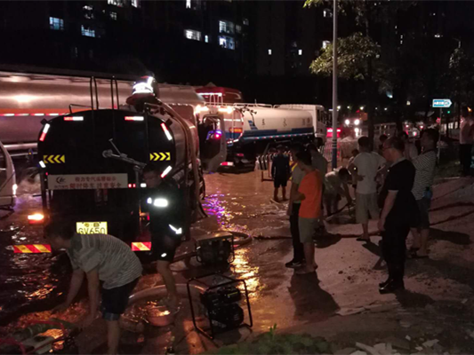 陈村：第一时间赴现场，齐心协力抢险救援