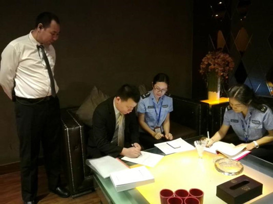 唱歌也要唱得放心！乐从突击检查12个KTV