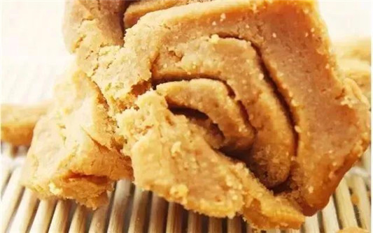 一份虫崩虫少搭浓茶，顺德人下午茶标配