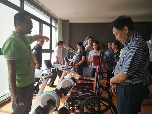 周文：顺德养老事业要更好更快发展