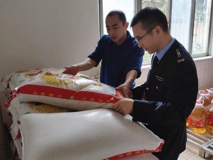 学校食堂安全情况如何？大良重点查细节