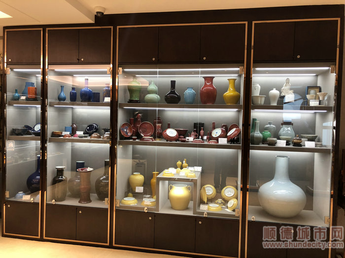 结海堂美术馆二楼展精品展厅内景.jpg