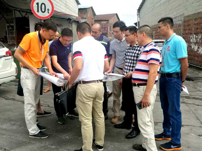 龙江：书记镇长带队执法，村改不停歇
