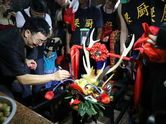 壹周美图：龙舟齐舞，粽香飘飘过端午节