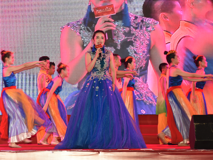 永远跟党走，龙江“湖南之夜”演绎“一家亲”