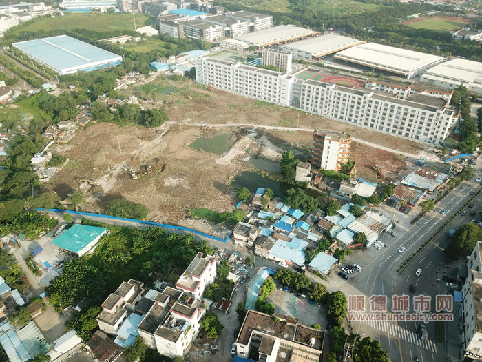 容里中学北面约65亩储备土地俯瞰图.jpg