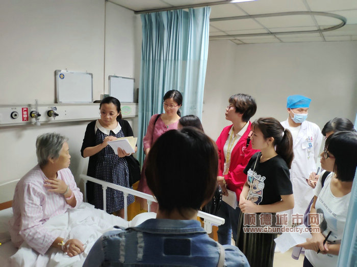 现场结合实际案例进行培训。（受访者供图）.jpg