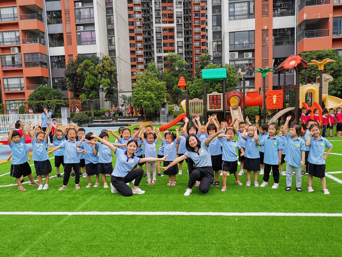未来三年计划新扩建中小学27所，新增学位近5万