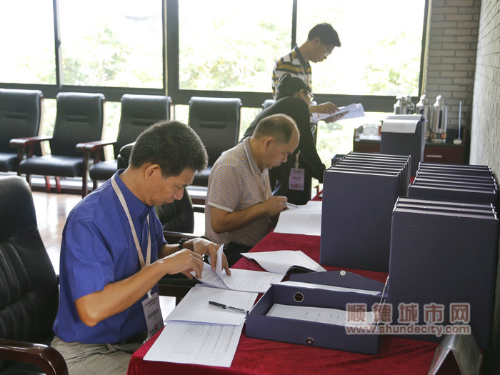 督导验收组检查资料.jpg