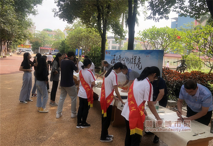 微信图片_20191015222356_副本.jpg