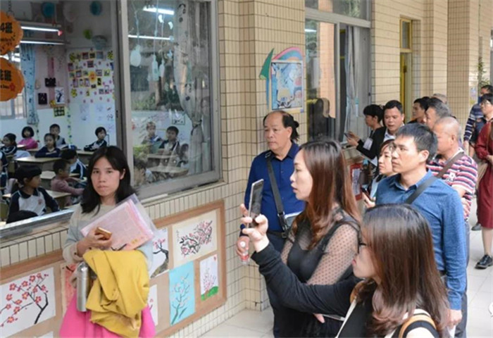 均安教育成样本，一大波客人慕名来学习