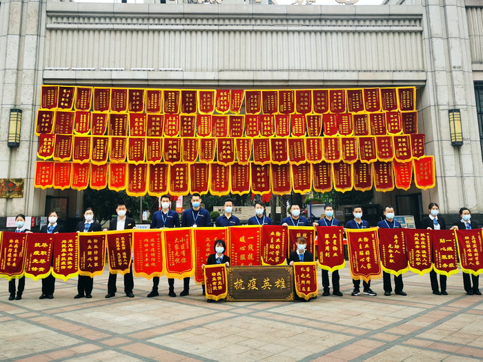 52天，1个小区，106面锦旗，就在北滘